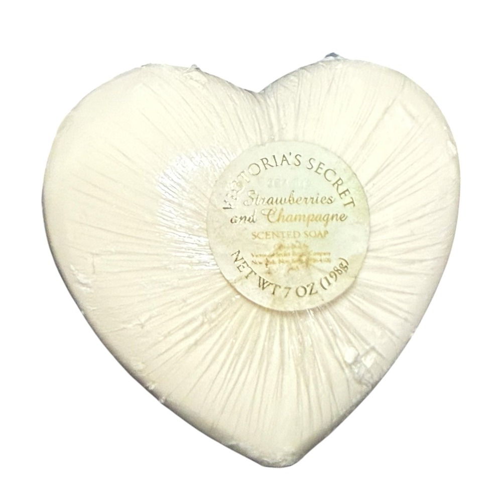 Vintage Victoria's Secret Strawberries & Champagne Heart Shaped Soap 7 oz HTF
